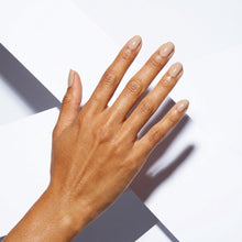 تحميل الصورة إلى عارض المعرض، طلاء أظافر تافي سويرل L 2566 15 مل