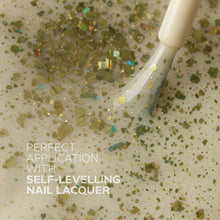 تحميل الصورة إلى عارض المعرض، طلاء أظافر أخضر لامع L 2937 15 مل