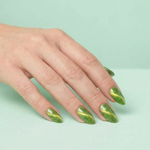 تحميل الصورة إلى عارض المعرض، N 3105 – Vintage Halo Gel Polish – 15 ml | TPO & HEMA Free Long-Lasting, High-Glossy Magnetic Cat-Eye Green Gel Polish