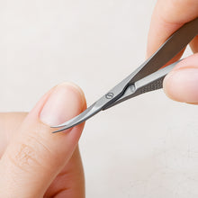 Load image into Gallery viewer, Nano Pro Cuti Press - 116 mm | Precision Micro-Tip Cuticle Tool